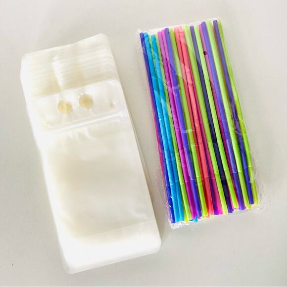 NEW ANTHROPOLOGIE Clear Sealed Pouch Travel Beverage Cup Rainbow Blue Pink Straw - Picture 4 of 5